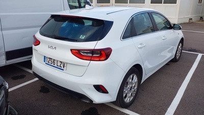 Kia Ceed 1.0 T-GDI Drive 74 kW (100 CV) 3 Kia Ceed 1.0 T-GDI Drive 74 kW (100 CV) 3