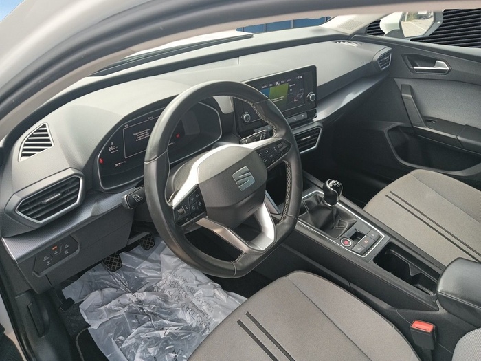 SEAT León 2.0 TDI S&S Style Go 85 kW (115 CV) Vehículo usado en Madrid SEAT León 2.0 TDI S&S Style Go 85 kW (115 CV) Vehículo usado en Madrid