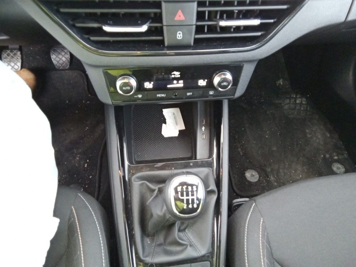 Skoda Kamiq 1.0 TSI Ambition 81 kW (110 CV) Vehículo usado en Madrid Skoda Kamiq 1.0 TSI Ambition 81 kW (110 CV) Vehículo usado en Madrid