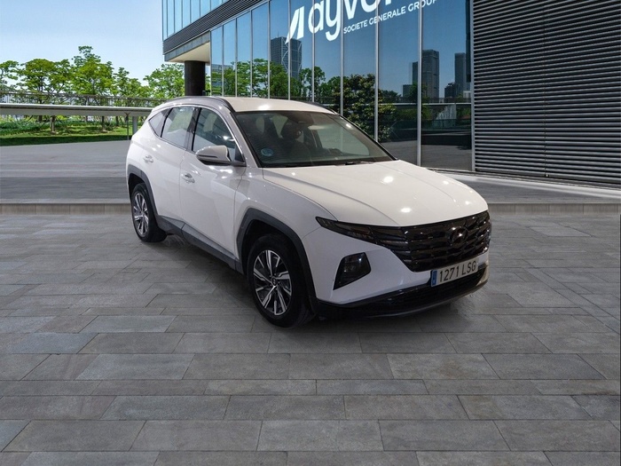 Hyundai Tucson 1.6 TGDI HEV Maxx Auto 169 kW (230 CV) Vehículo usado en Madrid Hyundai Tucson 1.6 TGDI HEV Maxx Auto 169 kW (230 CV) Vehículo usado en Madrid