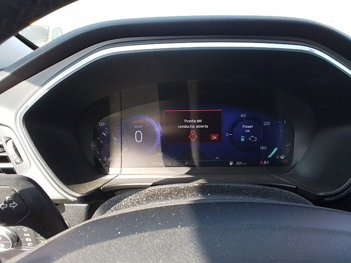 Ford Kuga 2.5 Duratec FHEV Titanium Auto 140 kW (190 CV) Vehículo usado en Madrid Ford Kuga 2.5 Duratec FHEV Titanium Auto 140 kW (190 CV) Vehículo usado en Madrid