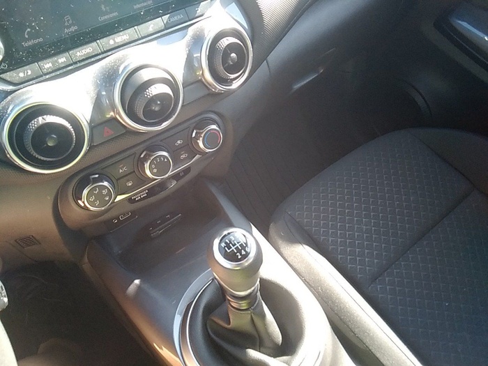 Nissan Juke DIG-T Acenta 84 kW (114 CV) Vehículo usado en Madrid Nissan Juke DIG-T Acenta 84 kW (114 CV) Vehículo usado en Madrid