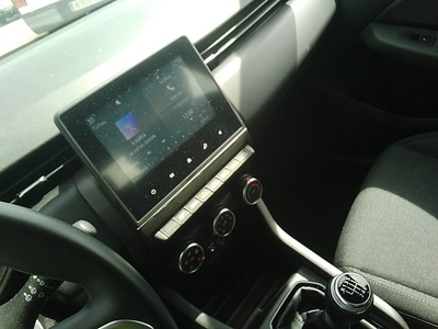 Renault Clio Intens TCe 66 kW (90 CV) 9 Renault Clio Intens TCe 66 kW (90 CV) 9