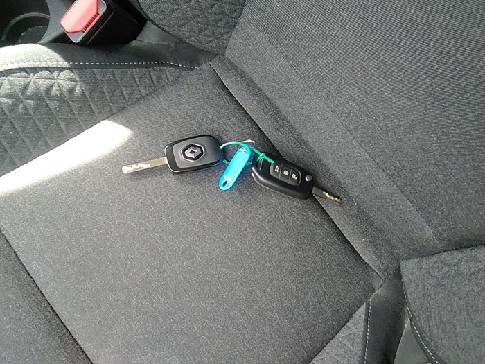 Renault Clio Intens TCe 66 kW (90 CV) Vehículo usado en Madrid Renault Clio Intens TCe 66 kW (90 CV) Vehículo usado en Madrid