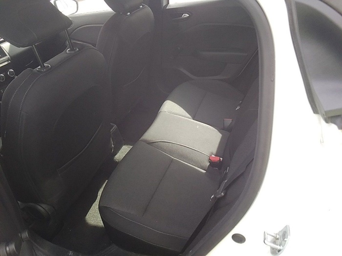 Renault Clio Intens TCe 66 kW (90 CV) Vehículo usado en Madrid Renault Clio Intens TCe 66 kW (90 CV) Vehículo usado en Madrid