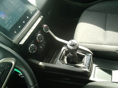 Renault Clio Intens TCe 66 kW (90 CV) 10 Renault Clio Intens TCe 66 kW (90 CV) 10