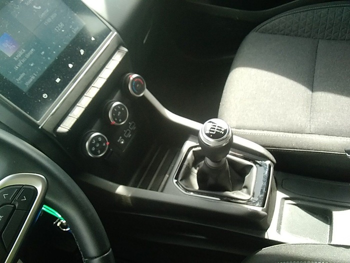 Renault Clio Intens TCe 66 kW (90 CV) Vehículo usado en Madrid Renault Clio Intens TCe 66 kW (90 CV) Vehículo usado en Madrid