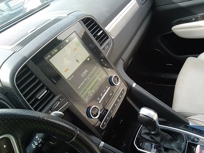 Renault Koleos Initiale Paris Blue 4x4 dCi 135 kW (184 CV) X-Tronic Vehículo usado en Madrid Renault Koleos Initiale Paris Blue 4x4 dCi 135 kW (184 CV) X-Tronic Vehículo usado en Madrid