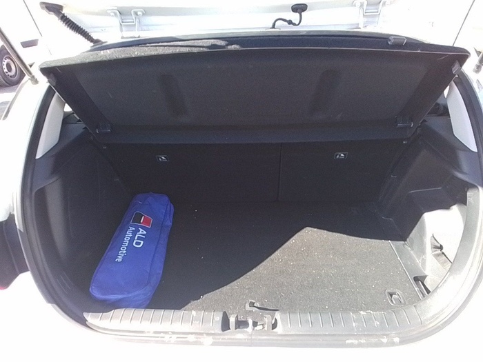 Hyundai i20 1.0 TGDI 48V Essence 74 kW (100 CV) Vehículo usado en Madrid Hyundai i20 1.0 TGDI 48V Essence 74 kW (100 CV) Vehículo usado en Madrid