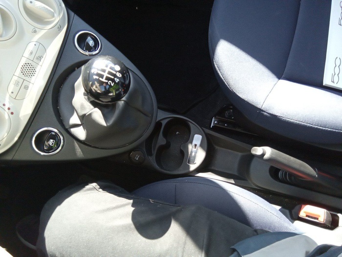 Fiat 500 1.0 Hybrid Cult 51 kW (70 CV) Vehículo usado en Madrid Fiat 500 1.0 Hybrid Cult 51 kW (70 CV) Vehículo usado en Madrid