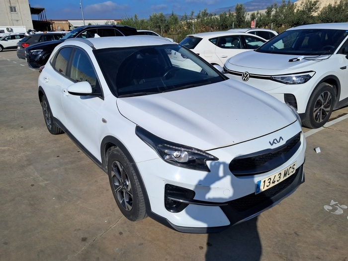 Kia XCeed 1.0 T-GDi Drive 88 kW (120 CV) Vehículo usado en Madrid Kia XCeed 1.0 T-GDi Drive 88 kW (120 CV) Vehículo usado en Madrid