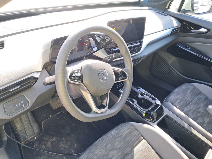 Volkswagen ID.4 Pure Automático 109 kW (148 CV) Vehículo usado en Madrid Volkswagen ID.4 Pure Automático 109 kW (148 CV) Vehículo usado en Madrid