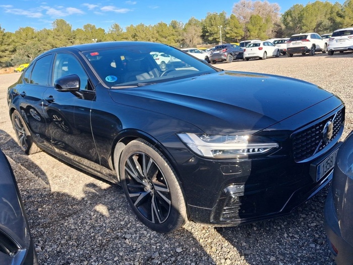 Volvo S90 B4 G R-Design Auto 145 kW (197 CV) Vehículo usado en Madrid Volvo S90 B4 G R-Design Auto 145 kW (197 CV) Vehículo usado en Madrid