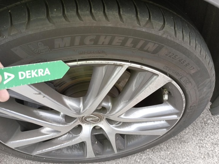 Lexus IS 300h Executive 164 kW (223 CV) Vehículo usado en Madrid Lexus IS 300h Executive 164 kW (223 CV) Vehículo usado en Madrid