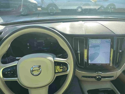 Volvo XC60 T6 Recharge Plus Bright AWD Auto 257 kW (350 CV) 8 Volvo XC60 T6 Recharge Plus Bright AWD Auto 257 kW (350 CV) 8