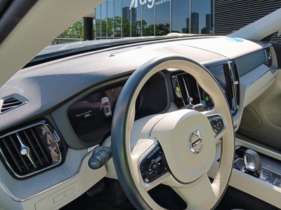 Volvo XC60 T6 Recharge Plus Bright AWD Auto 257 kW (350 CV) 7 Volvo XC60 T6 Recharge Plus Bright AWD Auto 257 kW (350 CV) 7