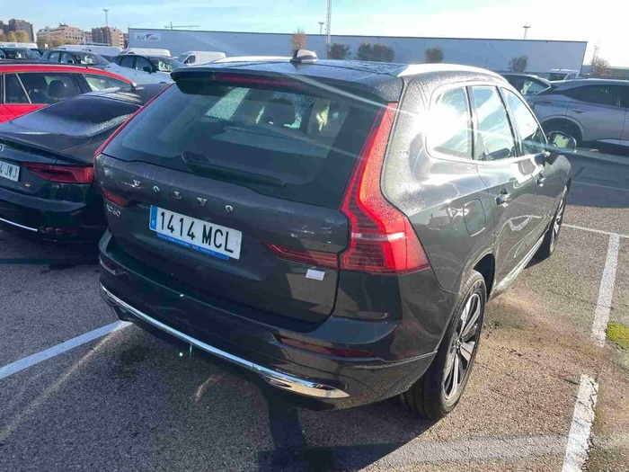 Volvo XC60 T6 Recharge Plus Bright AWD Auto 257 kW (350 CV) Vehículo usado en Madrid Volvo XC60 T6 Recharge Plus Bright AWD Auto 257 kW (350 CV) Vehículo usado en Madrid