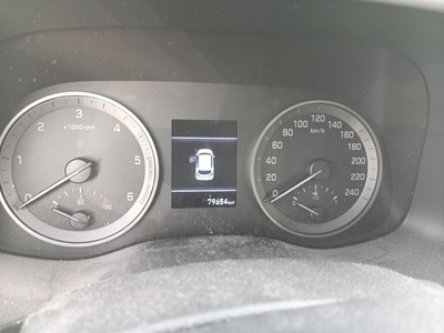 Hyundai Tucson 1.6 CRDI SLE 4x2 85 kW (116 CV) 6 Hyundai Tucson 1.6 CRDI SLE 4x2 85 kW (116 CV) 6