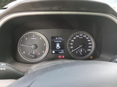 Hyundai Tucson 1.6 CRDI SLE 4x2 85 kW (116 CV) 7 Hyundai Tucson 1.6 CRDI SLE 4x2 85 kW (116 CV) 7