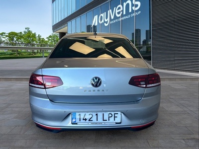 Volkswagen Passat Executive 2.0 TDI 110 kW (150 CV) DSG 5 Volkswagen Passat Executive 2.0 TDI 110 kW (150 CV) DSG 5