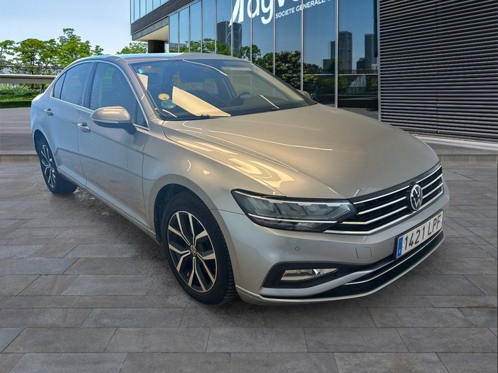 Volkswagen Passat Executive 2.0 TDI 110 kW (150 CV) DSG Vehículo usado en Madrid Volkswagen Passat Executive 2.0 TDI 110 kW (150 CV) DSG Vehículo usado en Madrid