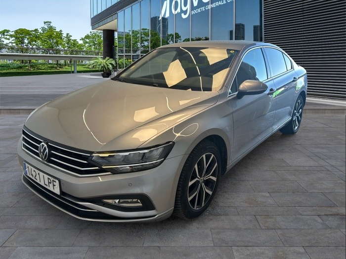Volkswagen Passat Executive 2.0 TDI 110 kW (150 CV) DSG Vehículo usado en Madrid Volkswagen Passat Executive 2.0 TDI 110 kW (150 CV) DSG Vehículo usado en Madrid