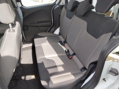 Ford Transit Courier Kombi 1.5 TDCi Trend 56 kW (75 CV) 9 Ford Transit Courier Kombi 1.5 TDCi Trend 56 kW (75 CV) 9