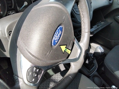 Ford Transit Courier Kombi 1.5 TDCi Trend 56 kW (75 CV) 15 Ford Transit Courier Kombi 1.5 TDCi Trend 56 kW (75 CV) 15