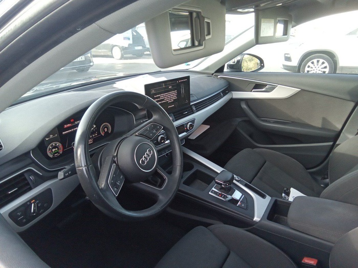 Audi A4 S line 35 TDI 120 kW (163 CV) S tronic Vehículo usado en Madrid Audi A4 S line 35 TDI 120 kW (163 CV) S tronic Vehículo usado en Madrid