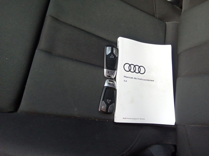 Audi A4 S line 35 TDI 120 kW (163 CV) S tronic Vehículo usado en Madrid Audi A4 S line 35 TDI 120 kW (163 CV) S tronic Vehículo usado en Madrid