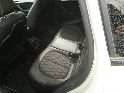 BMW X1 sDrive18d 110 kW (150 CV) 13 BMW X1 sDrive18d 110 kW (150 CV) 13