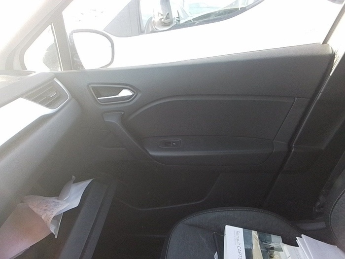 Renault Captur Intens TCe GLP 74 kW (100 CV) Vehículo usado en Madrid Renault Captur Intens TCe GLP 74 kW (100 CV) Vehículo usado en Madrid