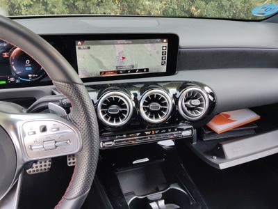 Mercedes-Benz Clase A 250 e 160 kW (218 CV) 15 Mercedes-Benz Clase A 250 e 160 kW (218 CV) 15