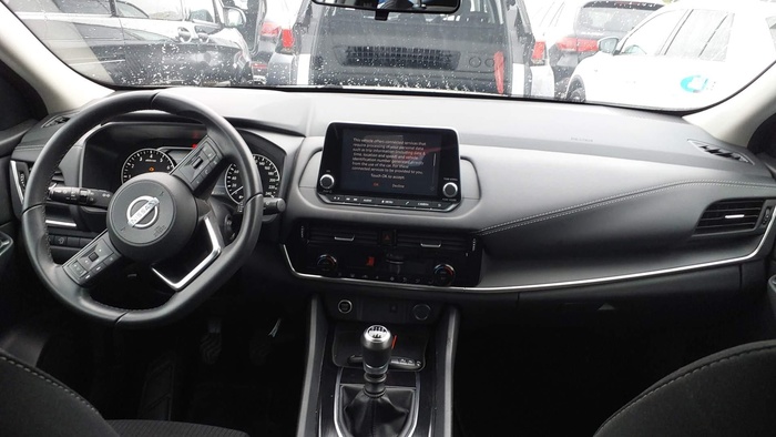 Nissan Qashqai DIG-T 140 mHEV Acenta 4x2 103 kW (140 CV) Vehículo usado en Madrid Nissan Qashqai DIG-T 140 mHEV Acenta 4x2 103 kW (140 CV) Vehículo usado en Madrid