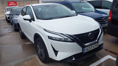 Nissan Qashqai DIG-T 140 mHEV Acenta 4x2 103 kW (140 CV) 4 Nissan Qashqai DIG-T 140 mHEV Acenta 4x2 103 kW (140 CV) 4