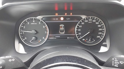 Nissan Qashqai DIG-T 140 mHEV Acenta 4x2 103 kW (140 CV) 7 Nissan Qashqai DIG-T 140 mHEV Acenta 4x2 103 kW (140 CV) 7