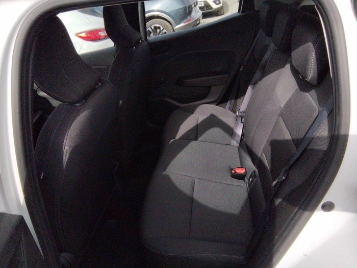 Renault Clio Business TCe 74 kW (100 CV) GLP Vehículo usado en Madrid Renault Clio Business TCe 74 kW (100 CV) GLP Vehículo usado en Madrid