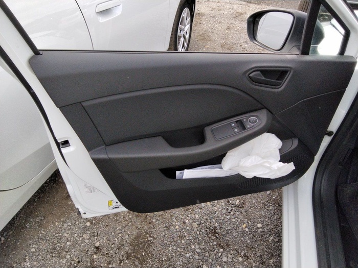 Renault Clio Business TCe 74 kW (100 CV) GLP Vehículo usado en Madrid Renault Clio Business TCe 74 kW (100 CV) GLP Vehículo usado en Madrid