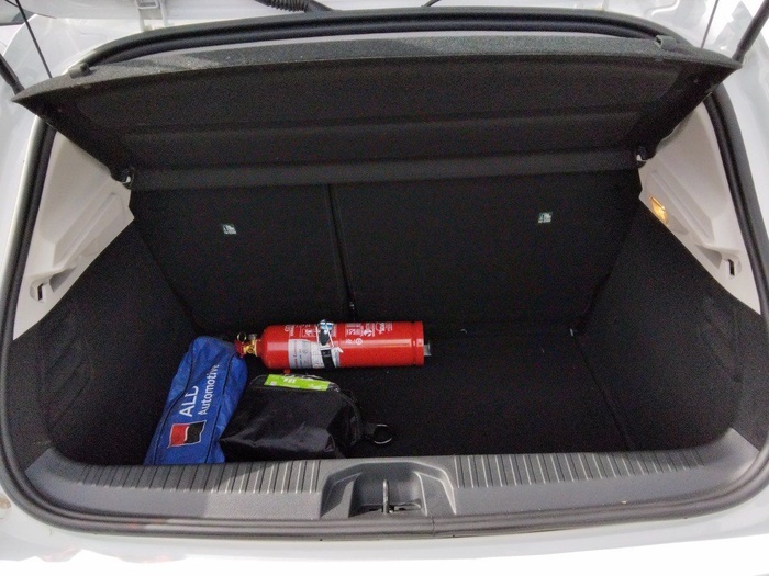 Renault Clio Business TCe 74 kW (100 CV) GLP Vehículo usado en Madrid Renault Clio Business TCe 74 kW (100 CV) GLP Vehículo usado en Madrid