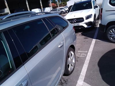 Skoda Octavia Combi 2.0 TDI Ambition DSG 110 kW (150 CV) 14 Skoda Octavia Combi 2.0 TDI Ambition DSG 110 kW (150 CV) 14