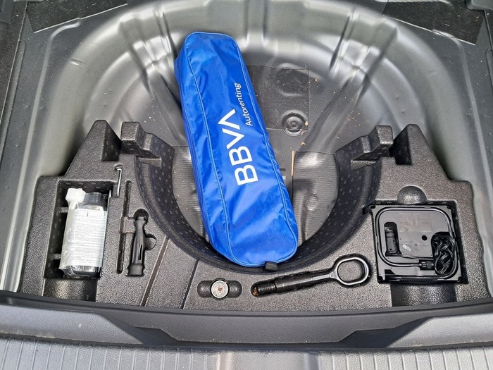 Volkswagen T-Roc Life 2.0 TDI 85 kW (115 CV) Vehículo usado en Madrid Volkswagen T-Roc Life 2.0 TDI 85 kW (115 CV) Vehículo usado en Madrid