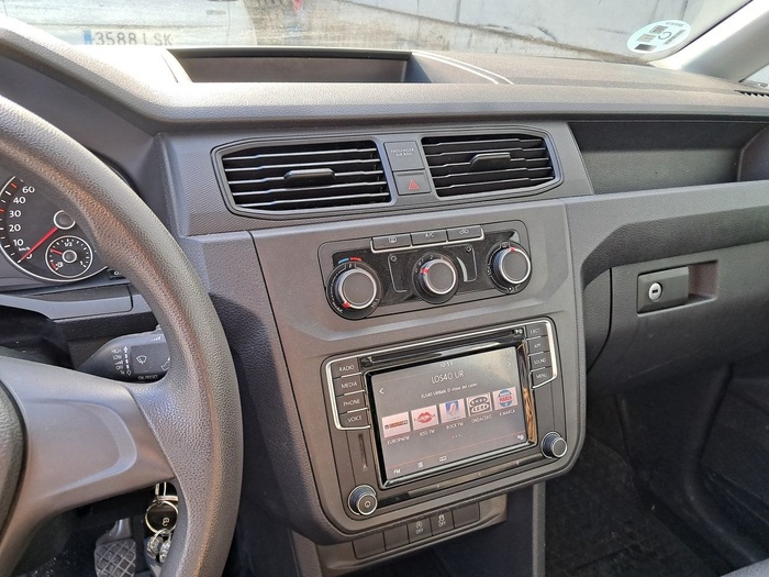 Volkswagen Caddy Profesional Kombi Profesional 2.0 TDI BMT 55 kW (75 CV) Vehículo usado en Madrid Volkswagen Caddy Profesional Kombi Profesional 2.0 TDI BMT 55 kW (75 CV) Vehículo usado en Madrid