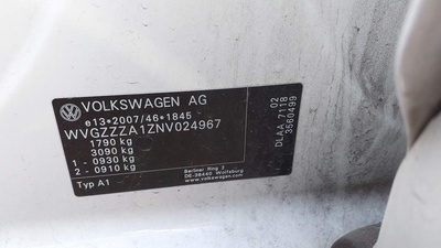 Volkswagen T-Roc Advance R-Line 1.0 TSI 81 kW (110 CV) 10 Volkswagen T-Roc Advance R-Line 1.0 TSI 81 kW (110 CV) 10