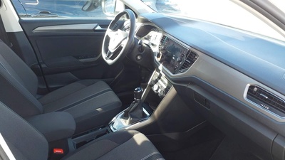 Volkswagen T-Roc Advance R-Line 1.0 TSI 81 kW (110 CV) 5 Volkswagen T-Roc Advance R-Line 1.0 TSI 81 kW (110 CV) 5