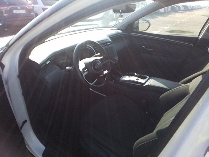 Hyundai Tucson 1.6 CRDI 48V Tecno 4X2 DCT 100 kW (136 CV) Vehículo usado en Madrid Hyundai Tucson 1.6 CRDI 48V Tecno 4X2 DCT 100 kW (136 CV) Vehículo usado en Madrid