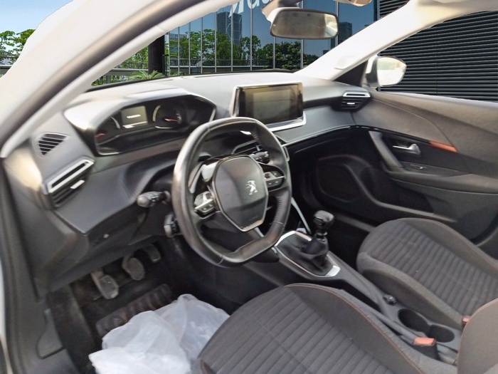 Peugeot 2008 BlueHDi 110 S&S Active Pack 81 kW (110 CV) Vehículo usado en Madrid Peugeot 2008 BlueHDi 110 S&S Active Pack 81 kW (110 CV) Vehículo usado en Madrid