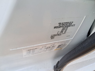 Peugeot 208 BlueHDi 100 Active 75 kW (100 CV) 12 Peugeot 208 BlueHDi 100 Active 75 kW (100 CV) 12