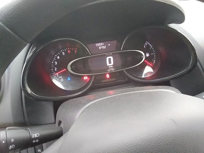 Renault Clio Business Energy TCe 55 kW (75 CV) Vehículo usado en Madrid Renault Clio Business Energy TCe 55 kW (75 CV) Vehículo usado en Madrid