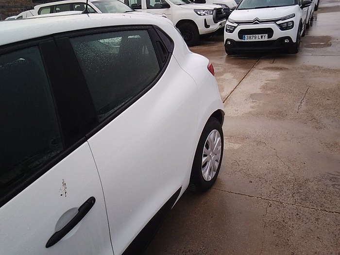 Renault Clio Business Energy TCe 55 kW (75 CV) Vehículo usado en Madrid Renault Clio Business Energy TCe 55 kW (75 CV) Vehículo usado en Madrid