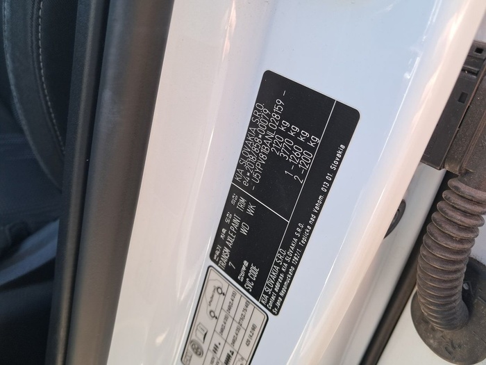 Kia Sportage 1.6 T-GDi MHEV Drive 4x2 112 kW (150 CV) Vehículo usado en Madrid Kia Sportage 1.6 T-GDi MHEV Drive 4x2 112 kW (150 CV) Vehículo usado en Madrid